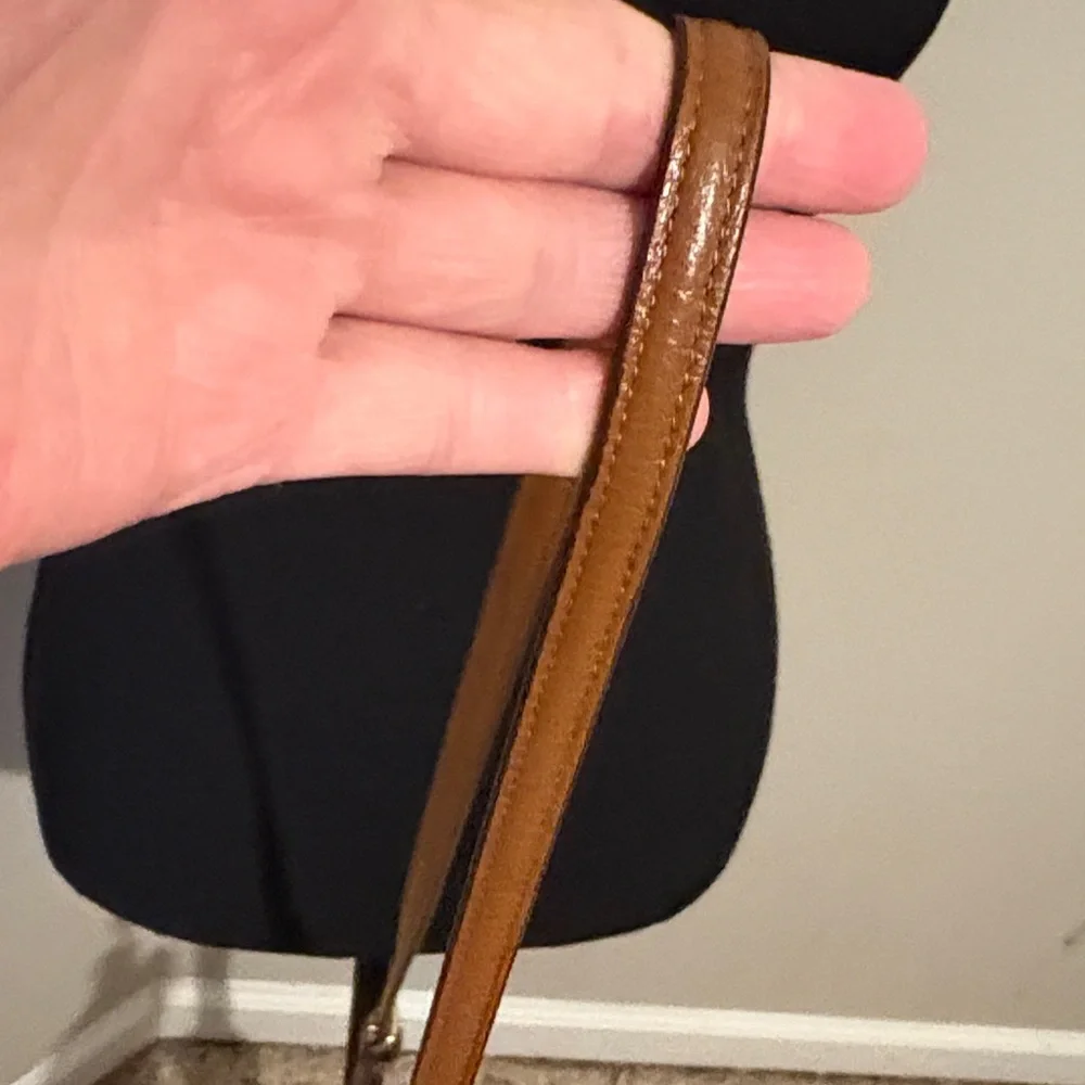 Coach Leather Crossbody in Warm Brown with Gold Hardware - Picture 15 of 17